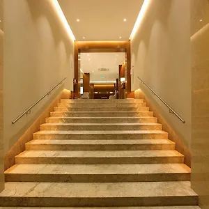 hotel-crystal-plaza.kerala-hotels.net/