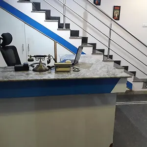 blue-moon-residency.mysorehotels.org/